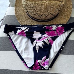 Nautical floral swim bottom. NWOT